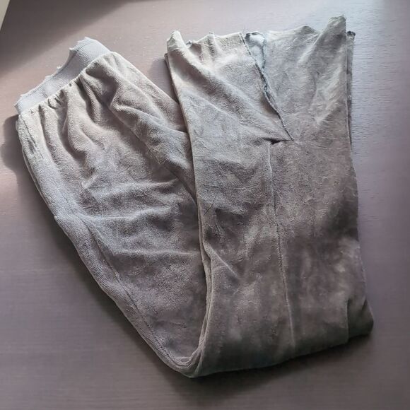 Olive green flare Velvet pants with slits at the back size S urban Outfitters - Picture 6 of 6